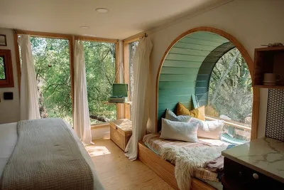 Leaf Treehouse at The Meadow gallery image 2