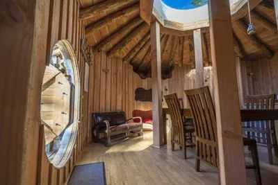 La Terre gallery image 3