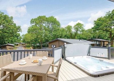 Woodside Bay Lodge Retreat gallery image 1