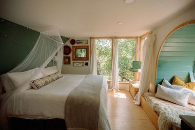 Leaf Treehouse at The Meadow gallery image 3